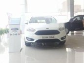 Bán xe Ford Focus Ecoboots 1.5L đời 2018, màu trắng, 489 triệu