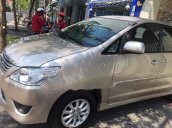 Chính chủ bán xe Toyota Innova E năm 2014