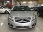 Salon bán Daewoo Lacetti sản xuất 2010, màu bạc, nhập khẩu