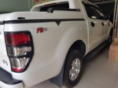 Chính chủ bán Ford Ranger XLS AT 2.2 năm sản xuất 2016, màu trắng