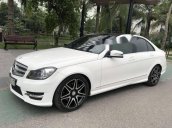 Bán Mercedes C300 AMG Plus sản xuất 2014, màu trắng, giá 980tr