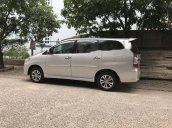 Cần bán gấp Toyota Innova E sản xuất 2015, màu bạc số sàn, giá tốt