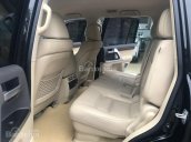 Bán Toyota Land Cruiser VX 4.6V8 sản xuất 2016 đăng ký cá nhân, màu đen nội thất kem xe rất đẹp