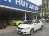 Kia Cerato năm 2010, màu trắng, nhập khẩu, giá tốt