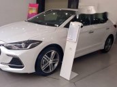 Cần bán Hyundai Elantra Sport năm sản xuất 2018, màu trắng mới 100%