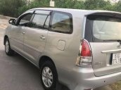 Bán xe Toyota Innova sản xuất 2010, màu bạc 