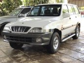 Cần bán gấp Ssangyong Musso đời 2002, màu trắng