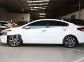 Cần bán xe Kia Cerato 2.0AT sản xuất năm 2016, màu trắng, giá chỉ 618 triệu