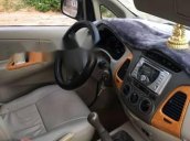 Bán xe Toyota Innova sản xuất 2010, màu bạc 