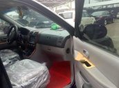 Cần bán gấp Kia Carnival đời 2008, màu đen xe gia đình