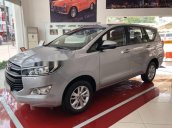 Bán ô tô Toyota Innova 2.0E 2018, màu bạc