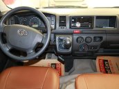 Bán xe Toyota Hiace 2.7 đời 2016, nhập khẩu nguyên chiếc số sàn