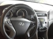 Bán xe Hyundai Sonata đời 2010, màu bạc 