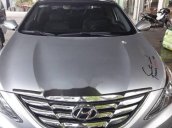 Bán xe Hyundai Sonata đời 2010, màu bạc 