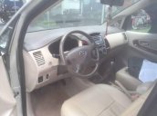 Cần bán Toyota Innova sản xuất 2006, màu bạc chính chủ