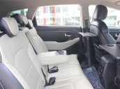 Cần bán xe Kia Rondo đời 2016, màu trắng giá cạnh tranh