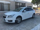 Bán Chevrolet Cruze LS sản xuất năm 2011, màu trắng xe gia đình, 328tr