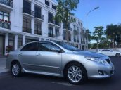 Cần bán gấp Toyota Corolla Altis đời 2010, màu bạc xe gia đình, 540tr