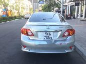 Cần bán gấp Toyota Corolla Altis đời 2010, màu bạc xe gia đình, 540tr