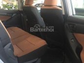 Cần bán xe Toyota Innova E số sàn 2017, màu đen, cực vip