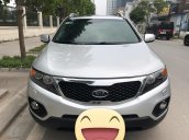 Cần bán lại xe Kia Sorento năm 2010 màu bạc, giá chỉ 650 triệu