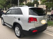 Cần bán lại xe Kia Sorento năm 2010 màu bạc, giá chỉ 650 triệu