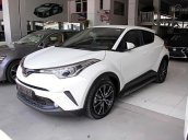 Cần bán Toyota C-HR 1.2 AT đời 2017, màu trắng, xe nhập