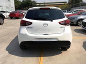 Cần bán Mazda 2 1.5 AT năm 2018, màu trắng giá cạnh tranh