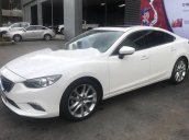 Cần bán lại xe Mazda 6 2.5G AT đời 2015, màu trắng như mới, giá 765tr