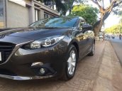 Cần bán gấp Mazda 3 sản xuất năm 2016, màu nâu xe gia đình