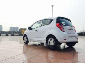 Cần bán Chevrolet Spark sản xuất năm 2018, màu trắng, 299tr