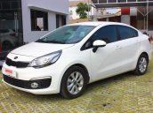 Bán Kia Rio 1.4MT 2016, màu trắng, xe tư nhân sang tên nhanh gọn