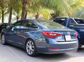 Chính chủ cần bán Hyundai Sonata đời 2014, màu xanh lam, giá cạnh tranh
