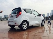 Cần bán Chevrolet Spark sản xuất năm 2018, màu trắng, 299tr