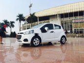 Cần bán Chevrolet Spark sản xuất năm 2018, màu trắng, 299tr