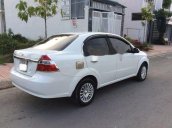Cần bán xe Daewoo Gentra đời 2009, màu trắng ít sử dụng
