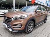 Cần bán xe Hyundai Tucson 2.0AT đời 2016, màu nâu, xe nhập chính chủ