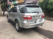 Bán Toyota Fortuner năm sản xuất 2010, màu bạc số sàn, giá tốt