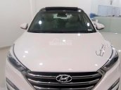 Cần bán xe Hyundai Tucson 2018, màu trắng