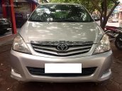 Cần bán gấp Toyota Innova 2.0G đời 2012, màu bạc, xe gia đình, 498 triệu