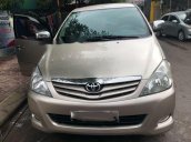 Bán Toyota Innova 2.0G năm sản xuất 2010, màu bạc, 405tr