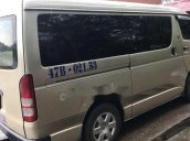 Cần bán gấp Toyota Hiace 2009, màu bạc, 300tr