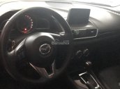Cần bán lại xe Mazda 3 1.5 AT hatchback đời 2016 màu đỏ, giá tốt