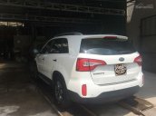 Bán xe Kia Sorento 2017 full Option, màu trắng