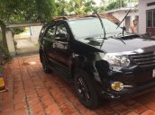 Cần bán gấp Toyota Fortuner đời 2016, màu đen