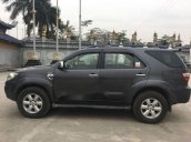 Cần bán xe Toyota Fortuner sản xuất 2009, màu đen xe gia đình, giá chỉ 605 triệu