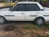 Cần bán lại xe Toyota Corolla 1981, màu trắng