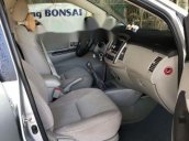 Bán Toyota Innova E năm sản xuất 2015, màu bạc, giá tốt