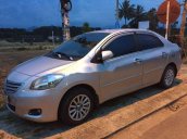 Cần bán xe Toyota Vios đời 2010, màu bạc, 250tr