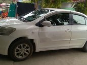 Cần bán lại xe Toyota Vios đời 2009, màu trắng, giá 230tr